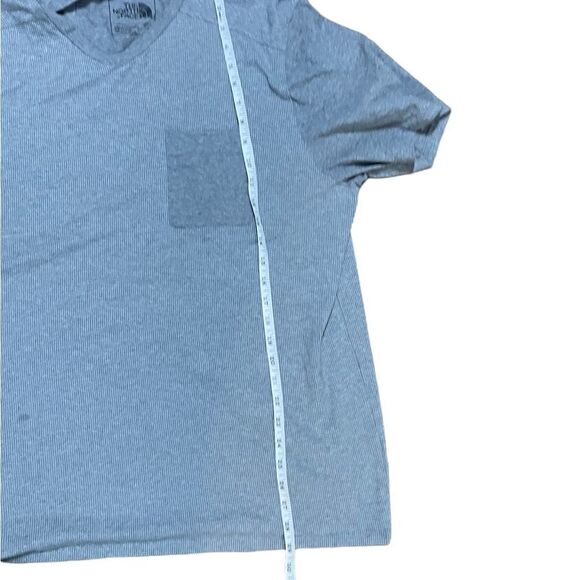 The North Face Gray t-shirt - Picture 4 of 5